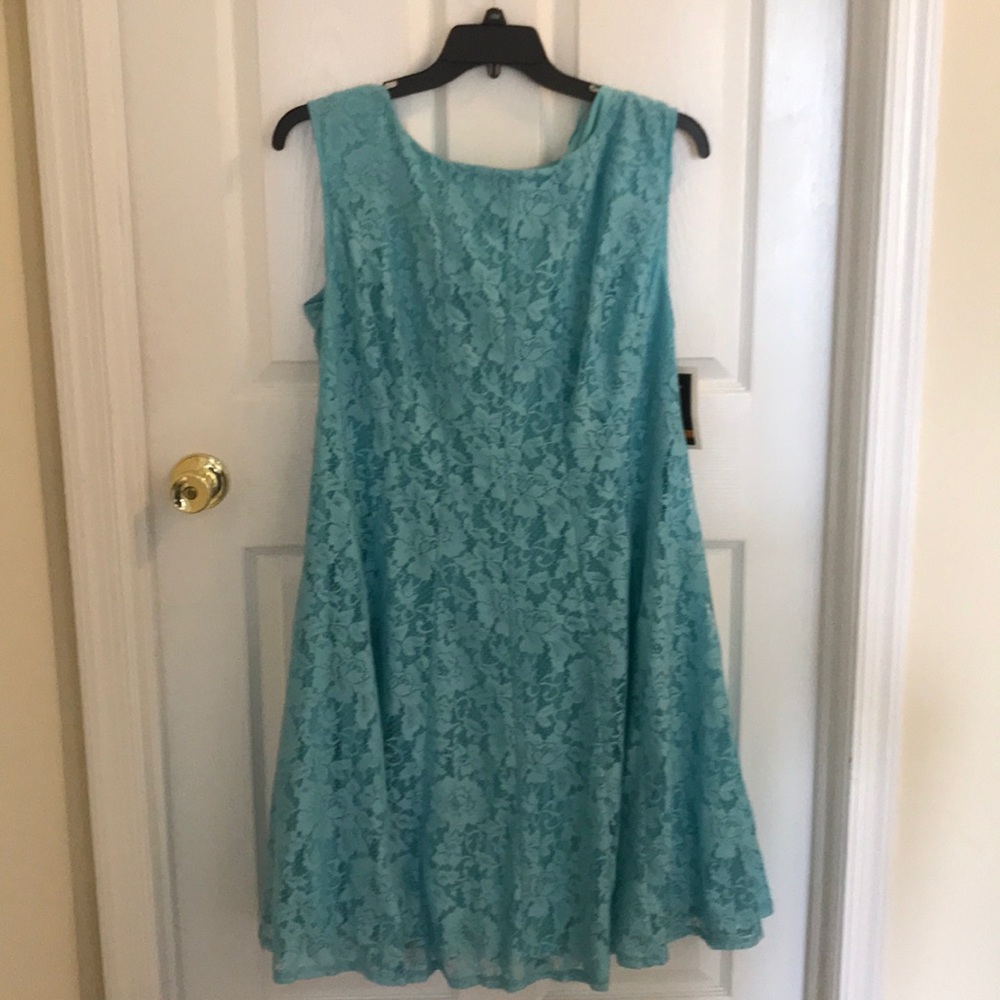Womens light blue dress. Size 16W. Brand new
